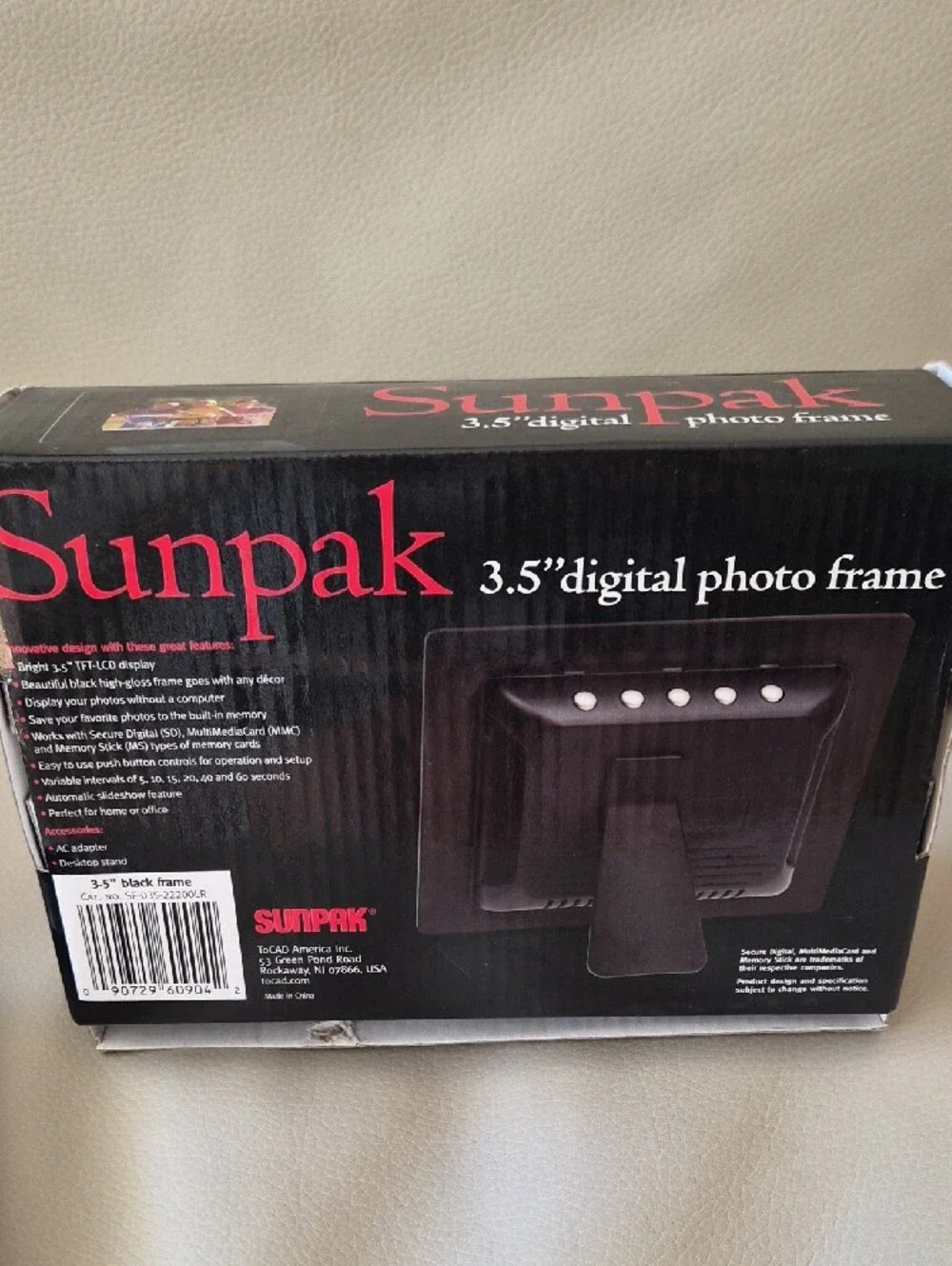 Sunpak Digital Photo Frame with Black Finish
